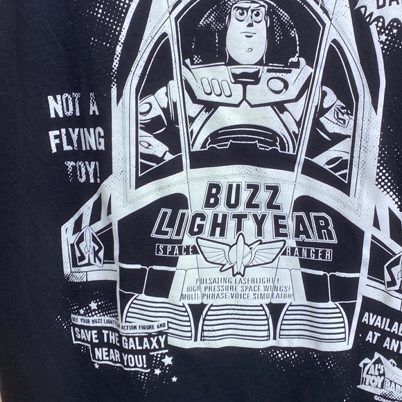 Glow-in-the-dark Buzz Lightyear T-shirt - Picture 4 of 6